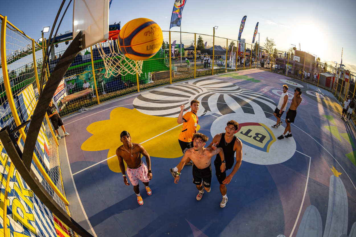 ON-SITE SERVICES & EXPERIENCES